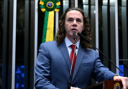 Na tribuna, Veneziano defende criação da CPI do Banco Master com investigação "séria, transparente e rigorosa"