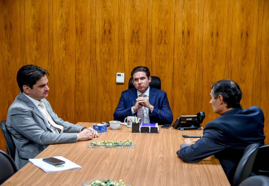 Hugo Motta, Romero Rodrigues e Murilo Galdino.