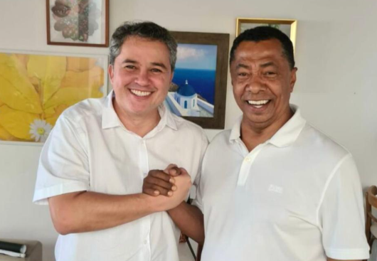 Damião Feliciano e Efraim Filho.