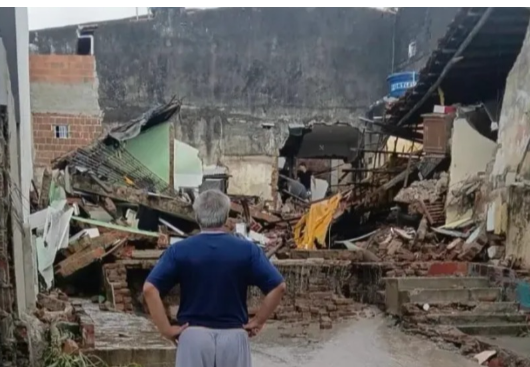 Rompimento de reservatório