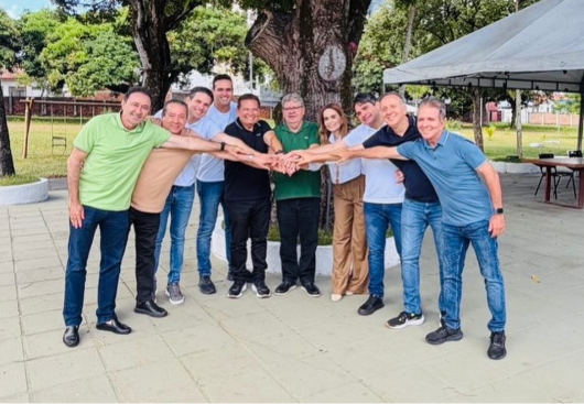 Adriano Galdino retira pré-candidatura