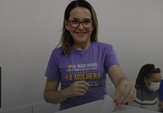 Diretora do Sintab, Mary Priscila, é eleita