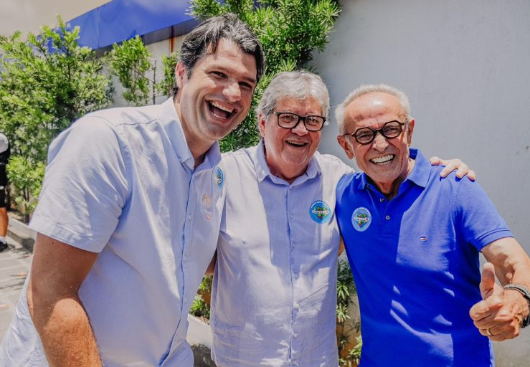 Léo Bezerra nega saída do PSB e diz que vai coordenar campanhas de Cícero e João