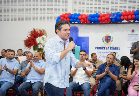 Hugo Motta anuncia R$ 4 milhões para construção do Centro de Oncologia de Princesa Isabel durante série de eventos no município