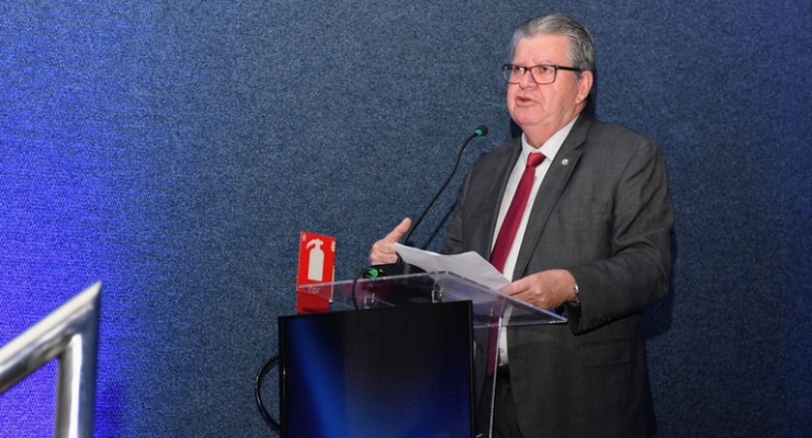 João destaca liberdade de expressão e combate à desinformação no I Midiacom Paraíba