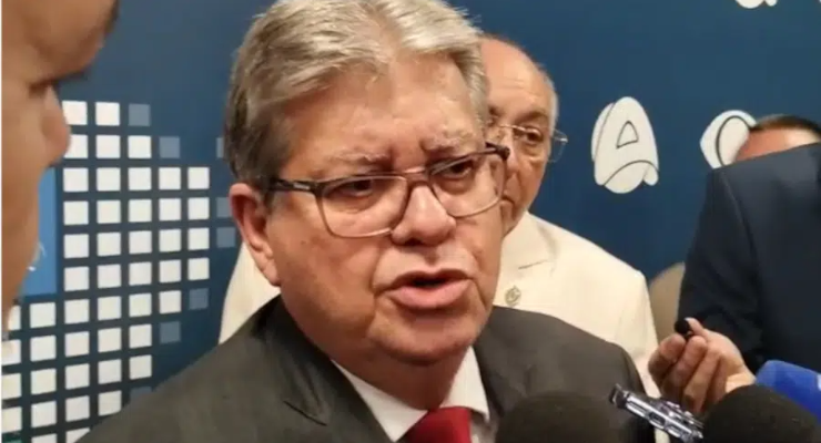 João Azevêdo convoca reuniões para tratar da privatização parcial do saneamento