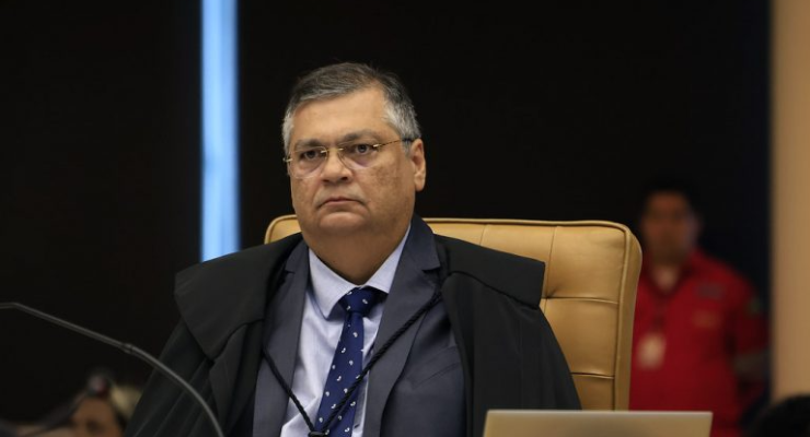 Emendas Pix: Flávio Dino diz que irregularidades permanecem e aciona PF