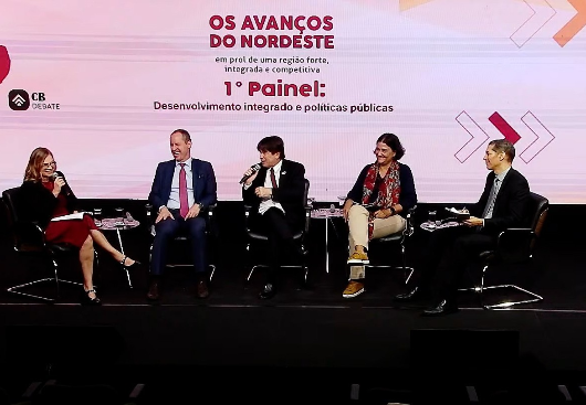 Cassiano Pereira participa de seminário em Brasília e destaca: “Por conta do Nordeste, o Brasil está crescendo”