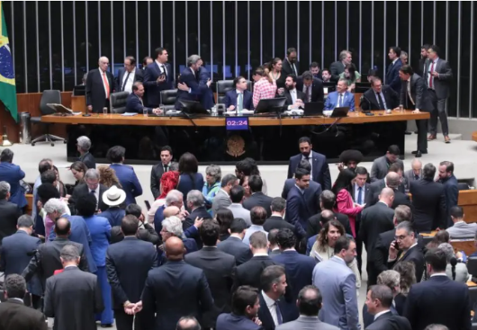 Veja como votaram os paraibanos no PL da dosimetria que reduz a pena de Bolsonaro