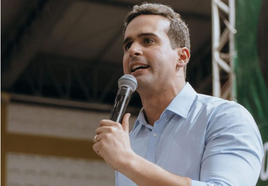 Lucas Ribeiro supera Efraim e Cícero