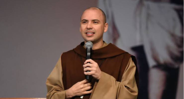 show de Frei Gilson no Celebra João Pessoa