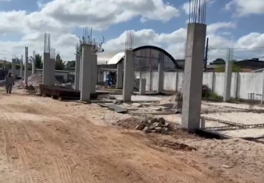 obras da nova Escola SESI em Bayeux