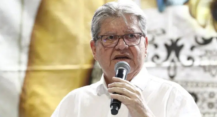 João Azevêdo exalta a sua transição