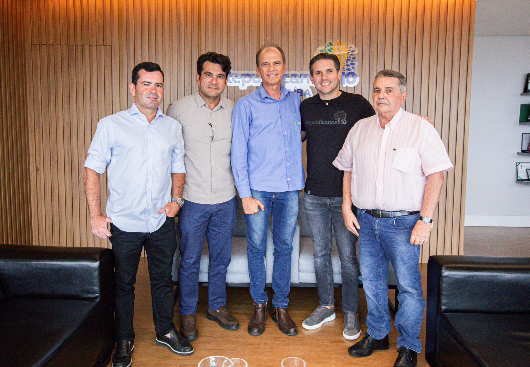 Produtores de cana-de-açúcar pedem ajuda e Hugo Motta entra em campo para defender o setor