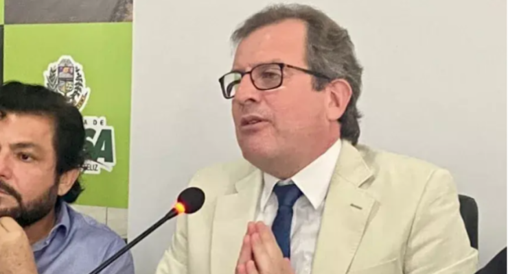 STJ rejeita embargo e mantém inelegibilidade