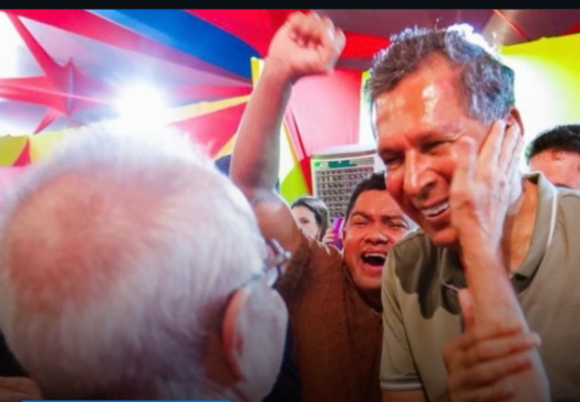 Ausente de encontro do PSB, Ricardo Barbosa aparece em camarote de Cícero