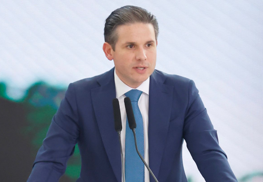 Hugo Motta destaca aprovação do programa Gás do Povo