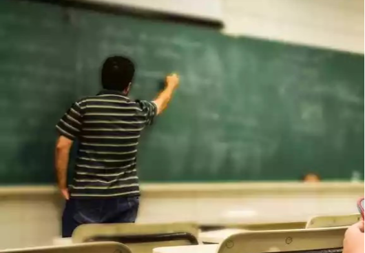 PB consolida política de valorização docente e alcança 2ª melhor remuneração inicial do NE